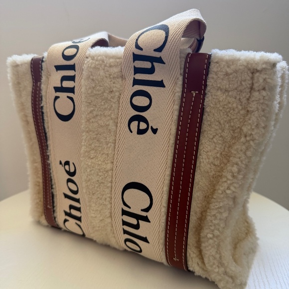 Chloe - Picture 1 of 10